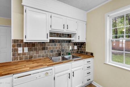 15300 Lansing Drive, Biloxi, Mississippi 39532