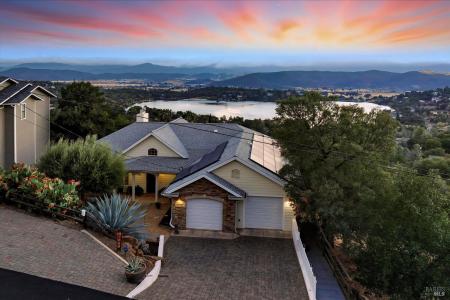 18530 Glenwood Rd, Hidden Valley Lake, 加利福尼亚州 95467, 美国