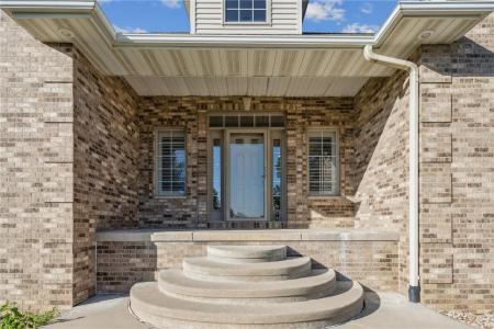 2111 W 4th Street, Vinton, 爱荷华州 52349, 美国