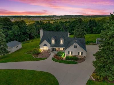 W259N6154 Mary Hill Rd, Lisbon, Wisconsin 53089, USA