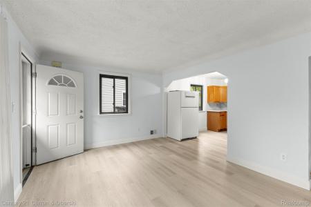 24432 Kensington St, Taylor, 密西根州 48180, 美國