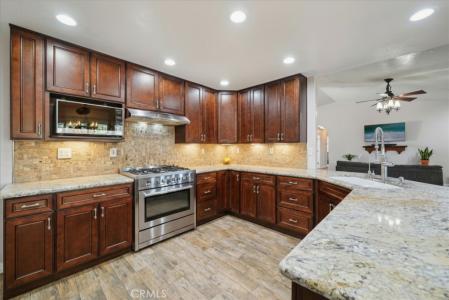 14388 Musgrave Road, Oak Hills, California 92344, Estados Unidos