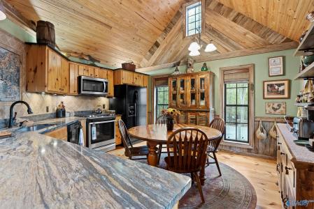 6112 Cove Road, Mentone, אלבמה 35984, ארצות הברית של אמריקה 