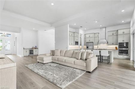 15408 Turin DR, NAPLES, Florida 34114, USA