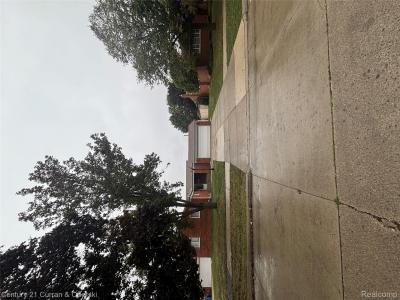 20517 River Oaks Drive, Dearborn Heights, Мичиган 48127, Соединенные Штаты