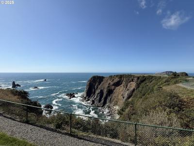 1305 MOORE ST 402, Brookings, Oregon 97415, Estados Unidos