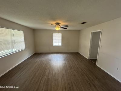 213 Oak Street, Long Beach, Mississippi 39560