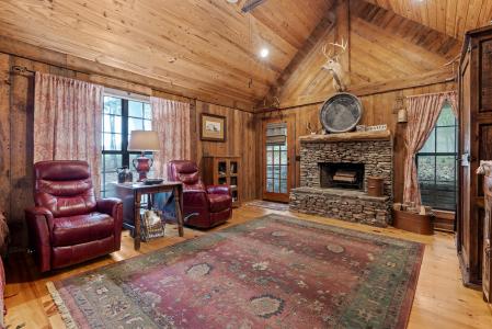 6112 Cove Road, Mentone, Alabama 35984