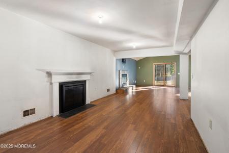 51 Sherrybrooke Drive, Howell, New Jersey 07731, États-Unis