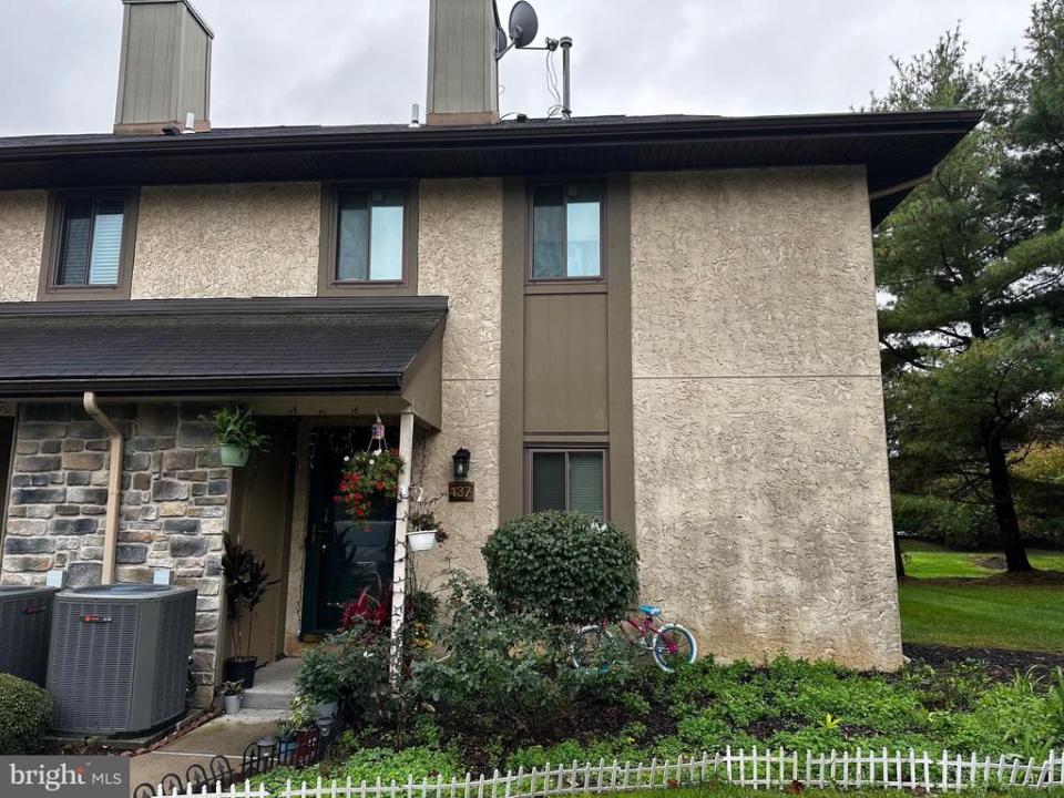 137 Hampshire Drive, Plainsboro, New Jersey 08536