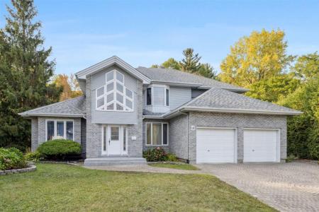 8  Rue du Cormoran, Gatineau (Hull), 魁北克省 J9A 2V2, 加拿大