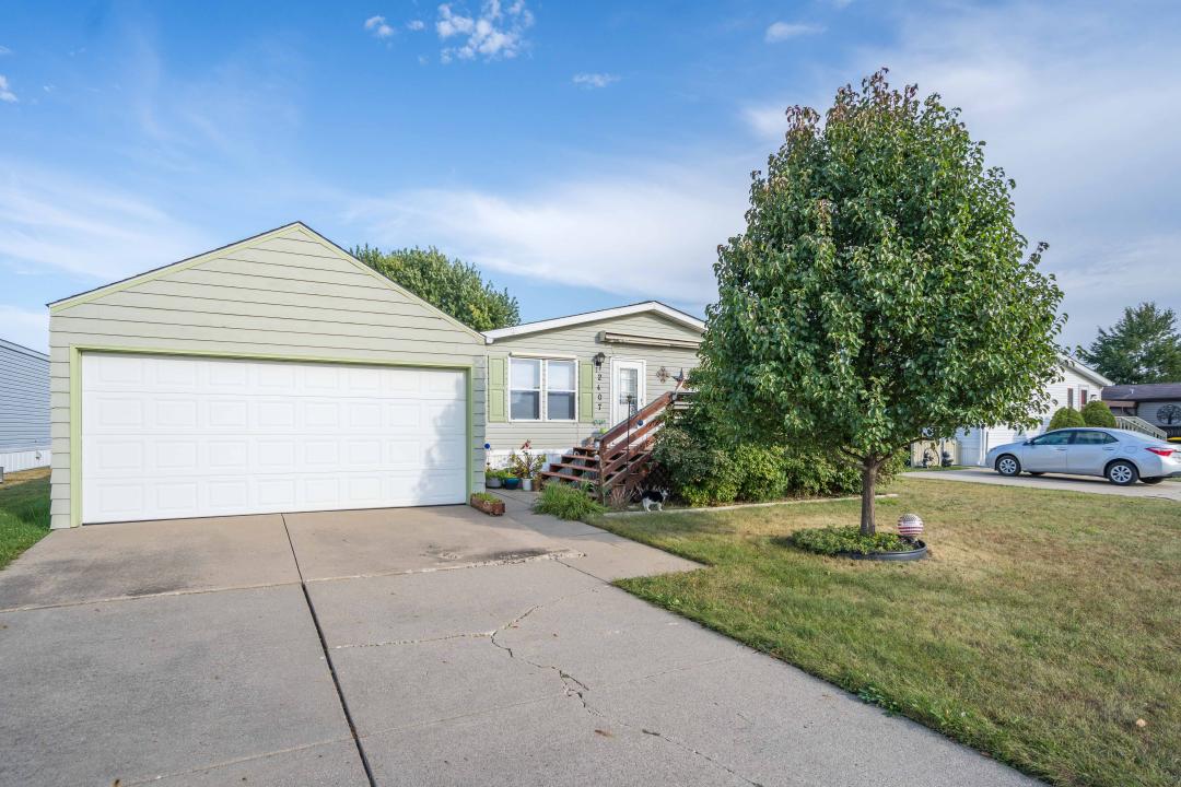 2407 SE Victory Drive, Grimes, Iowa 50111, Stati Uniti