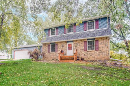 402 Powderhorn Dr., Valparaiso, אינדיאנה 46383, ארצות הברית של אמריקה 