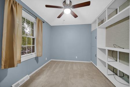 402 Powderhorn Dr., Valparaiso, אינדיאנה 46383, ארצות הברית של אמריקה 