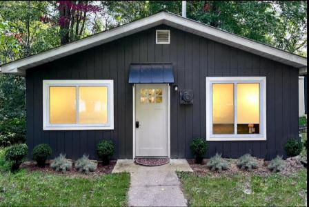 121 Henderson Place, Cadillac, Michigan 49601, USA