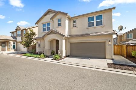 2241 Novi Drive, Riverbank, Califórnia 95367, Estados Unidos