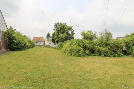 5861 Bingham Street, Dearborn, Michigan 48126, Estados Unidos