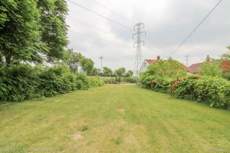 5861 Bingham Street, Dearborn, Michigan 48126, Estados Unidos