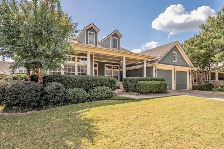 2404 Aramic Court, Arlington, Teksas 76001, USA