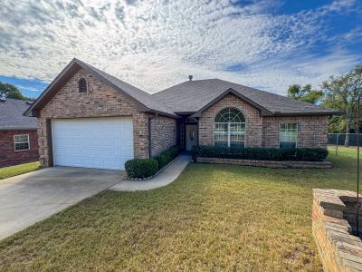 1028 Little Creek, Denison, Техас 75020, Соединенные Штаты