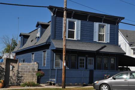 142 N Worcester Street, Spring Green, Wisconsin 53588, USA