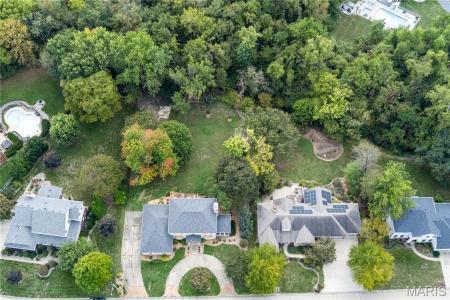 124 Forest Grove Drive, Glen Carbon, Illinois 62034