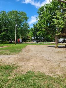 129-131 Riverbend Park, Hardy, Arkansas 72542, Estados Unidos