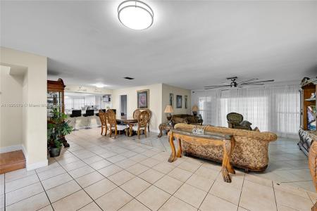 311 NW 201st St, Miami Gardens, Flórida 33169, Estados Unidos