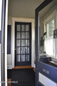240 E 5th Street, Bloomsburg, פנסילבניה 17815, ארצות הברית של אמריקה