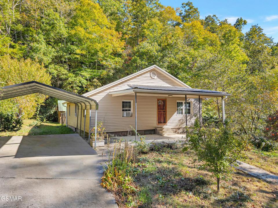 4155 Green Corner Road, Hartford, Tennessee 37753