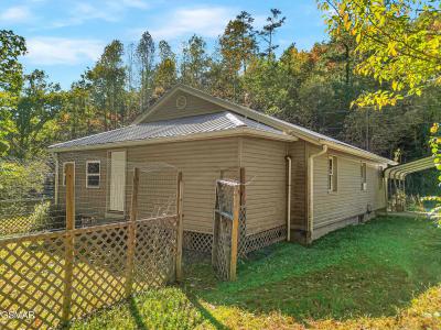 4155 Green Corner Road, Hartford, Tennessee 37753