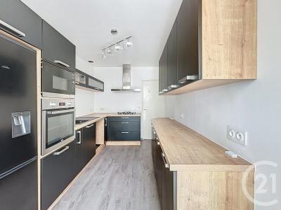 Combs La Ville, Isla De Francia 77380, Francia