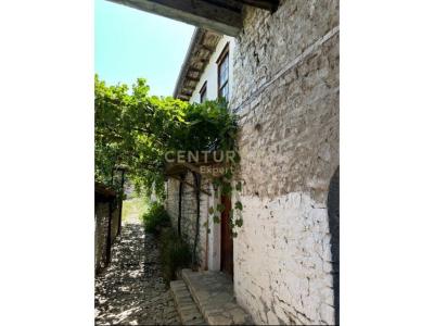 Periferia Berat, Berat, Albania