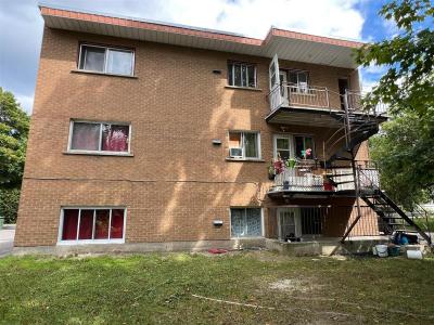 264 Rue Féré, Saint-Eustache, 魁北克省 J7R 2T9, 加拿大