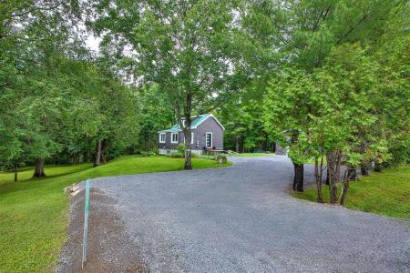 1902 Ch. Morrisson, קוויבק J5M 1W7, קנדה