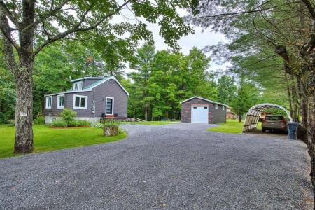 1902 Ch. Morrisson, קוויבק J5M 1W7, קנדה