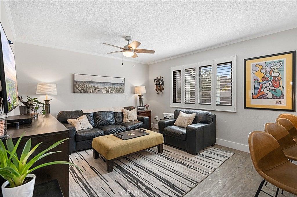 24001 Neece #4, Torrance, 加利福尼亚州 90505, 美国