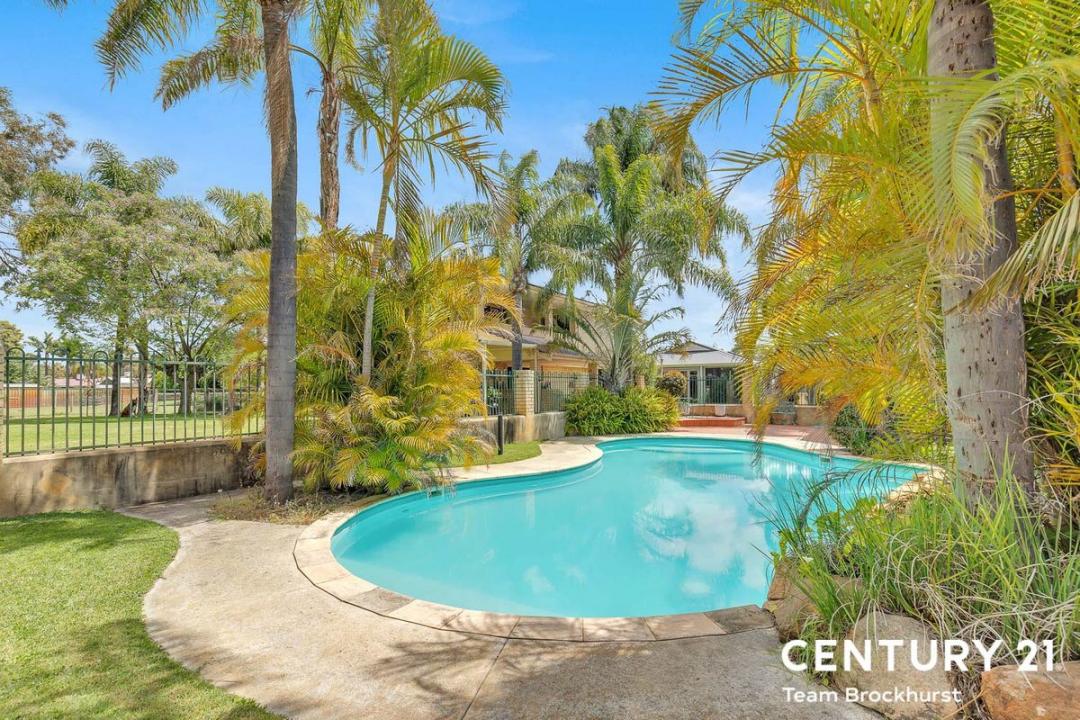 58 Stirling Crescent, High Wycombe, WA 6057, Australie