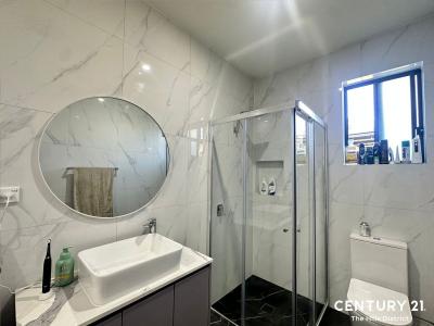 5A Ficus Place, Macquarie Fields, NSW 2564, Australia