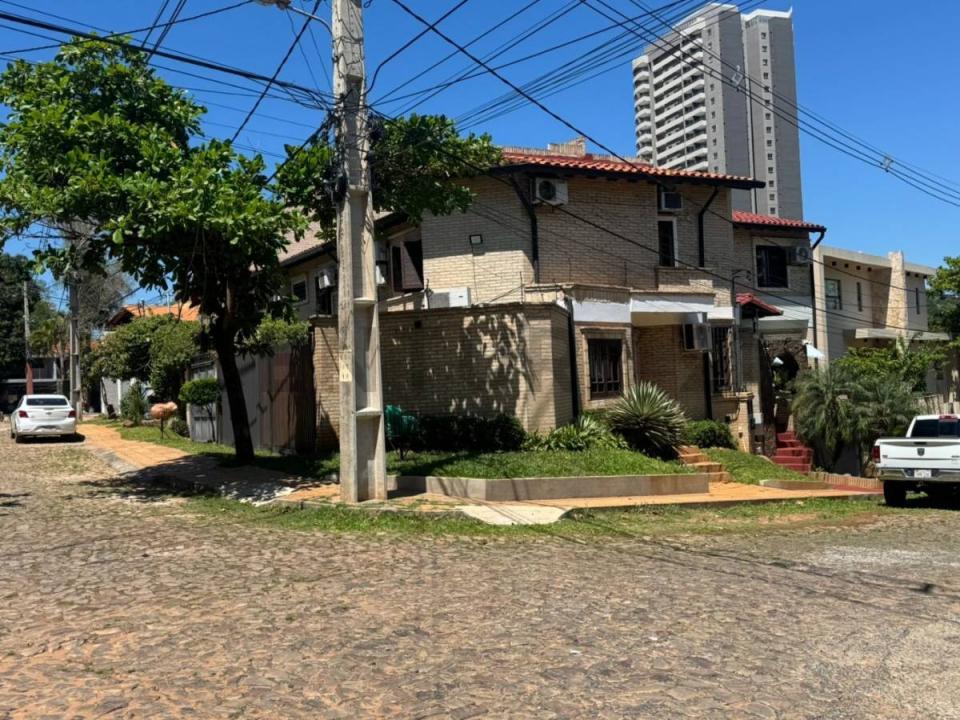 calle Pérez Velloso N°292 c/ Cap. Vicente Suarez , Mburucuyá, Asunción 00001, باراغواي