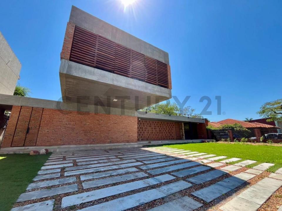 P.° del Yacht y Golf Club casi Fortín Yrendague , Lambaré, Central 00001, Paraguay