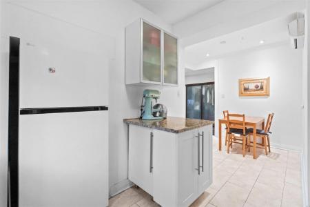 1280  Boul. Laird, Mont-Royal, 퀘벡주 H2P 2T2, 캐나다