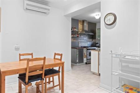 1280  Boul. Laird, Mont-Royal, 퀘벡주 H2P 2T2, 캐나다