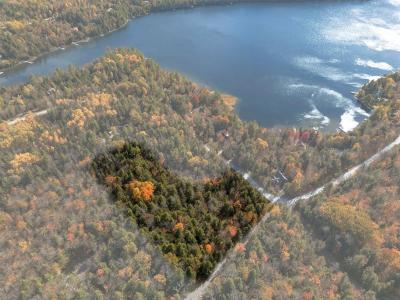 Ch. de la Rive, Orford, Quebec J1X 6T5, Canada