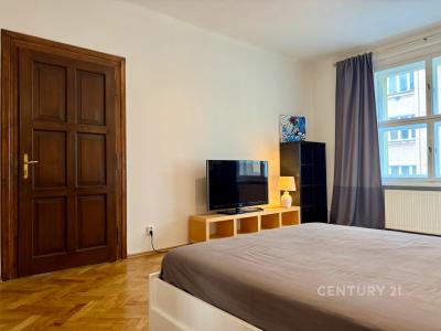 Radhošťská, Praha, Území Hlavního Města Prahy 13000, צ'כיה 