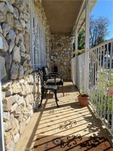 1913 E Mcmillan, Compton, Kaliforniya 90221, Amerika Birleşik Devletleri