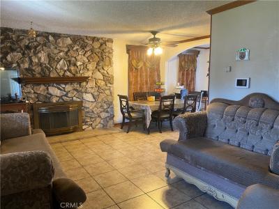 1913 E Mcmillan, Compton, Kaliforniya 90221, Amerika Birleşik Devletleri