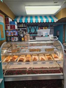 5441 N East River Road #106, Chicago, Illinois 60656