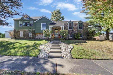 1522 Terrace Boulevard, Hazleton, Pensylwania 18201, USA