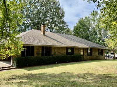 806 Armstrong Street, Coal Hill, Arkansas 72832, USA
